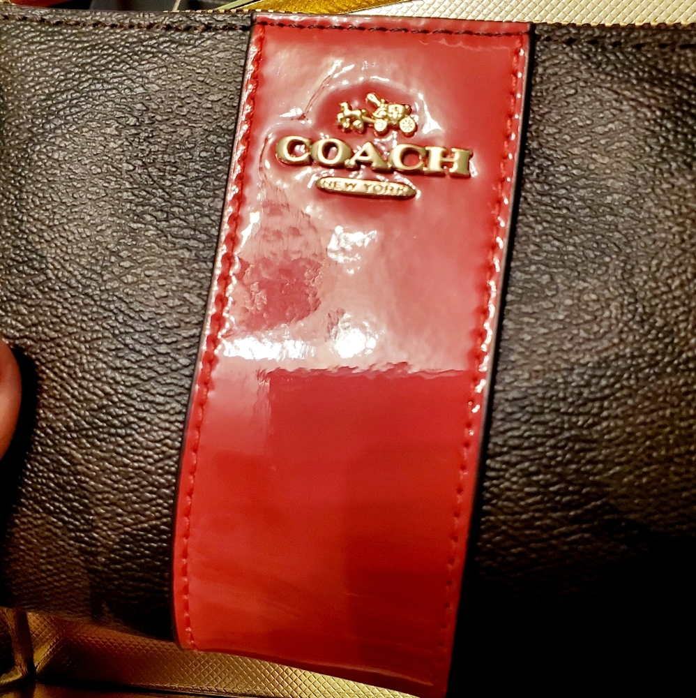 2 Coach wristlets - Picture 2 of 6